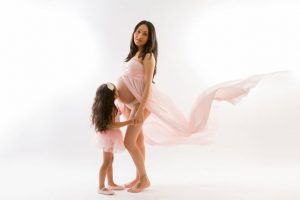 عکاسی عکس بارداری با فرزند